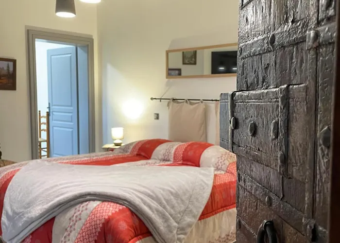 Les Cedres De Nauton