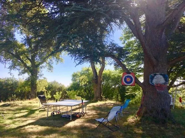 Pensjonat Les Cedres De Nauton 3*